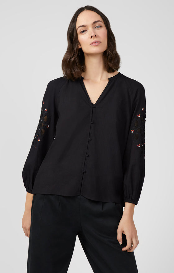 Light Flannel Embroidery Blouse